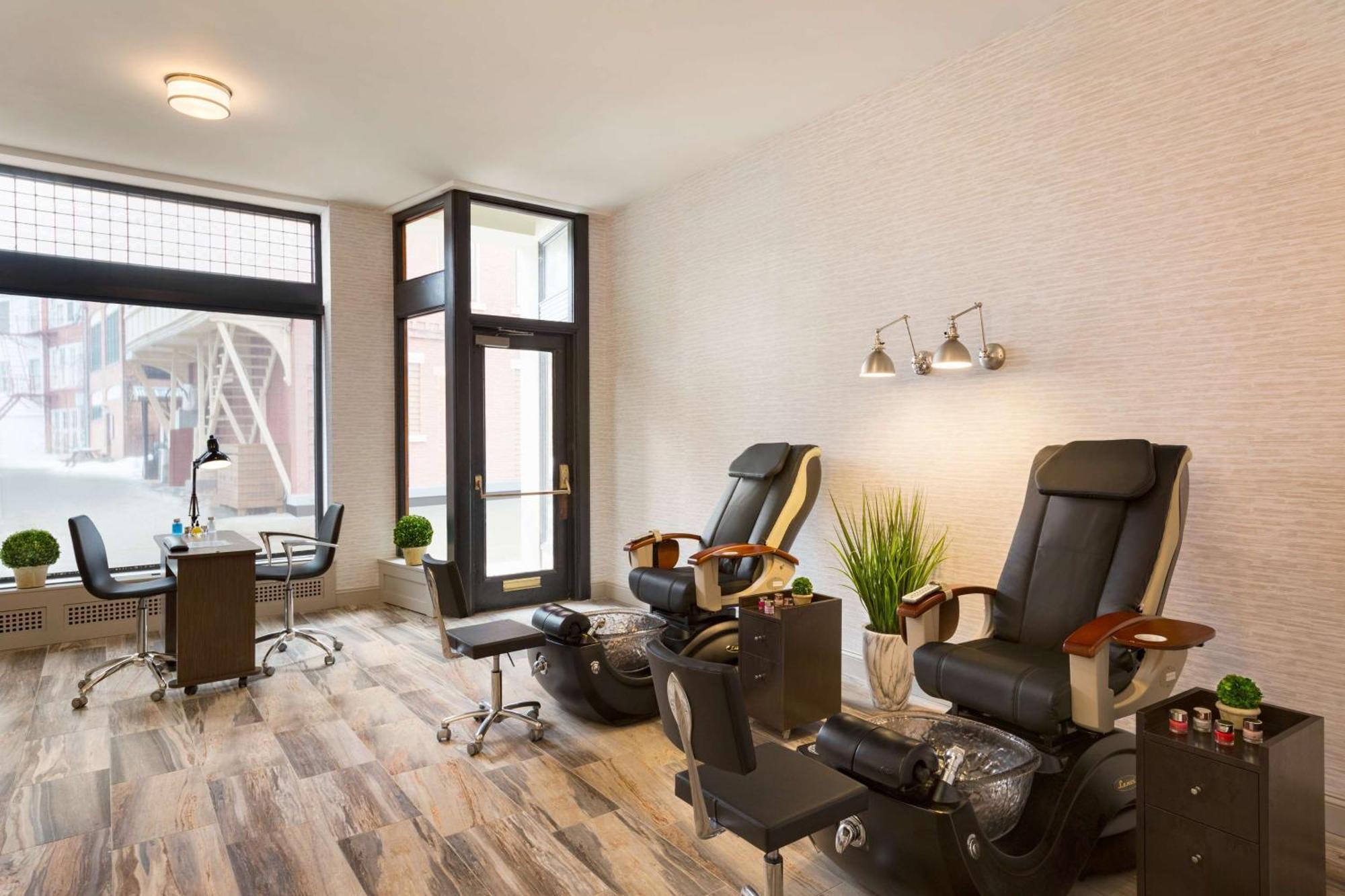 Saranac, Curio Collection By Hilton 4* Saranac Lake