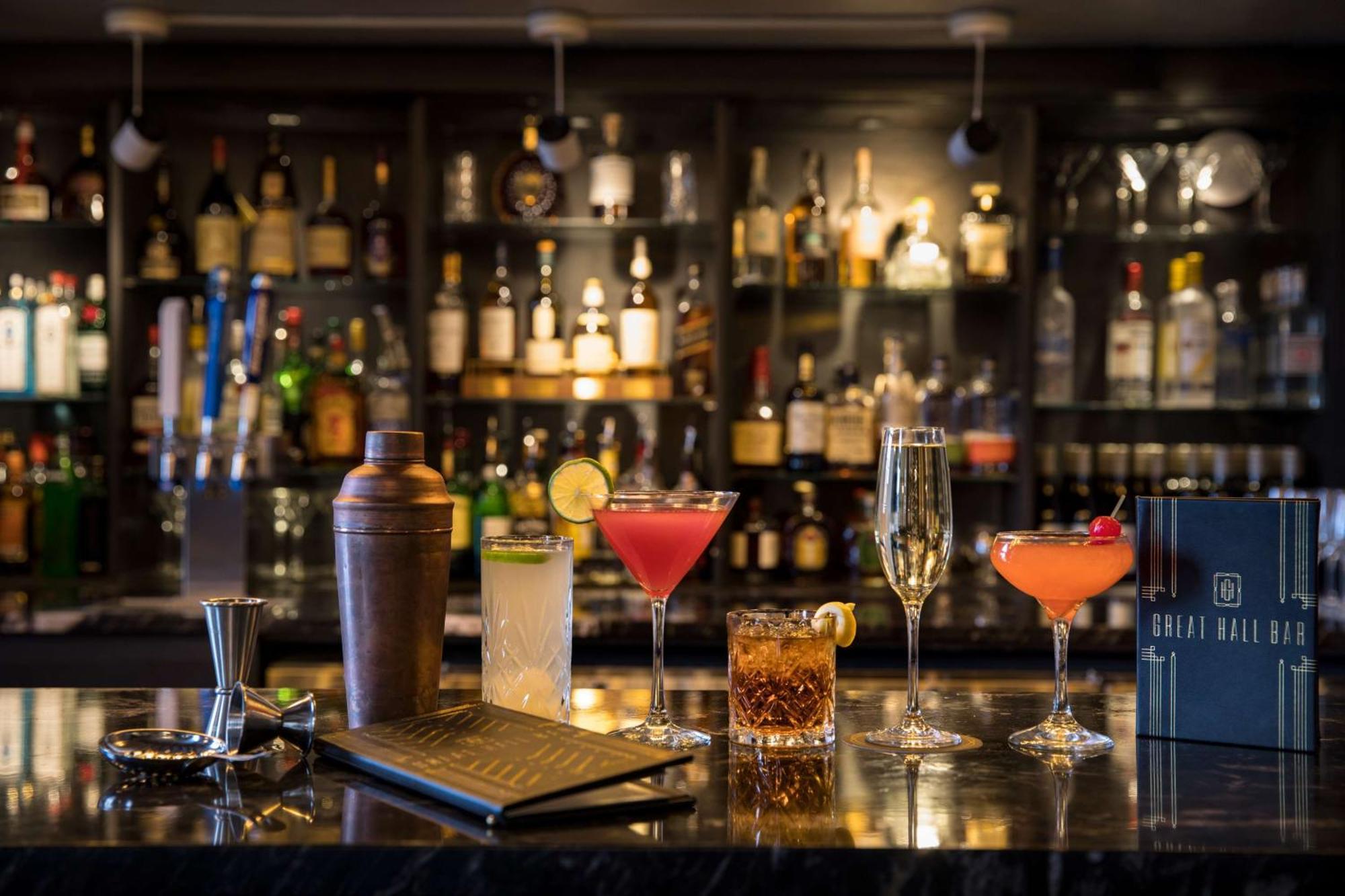 Saranac, Curio Collection By Hilton Hotel 4*
