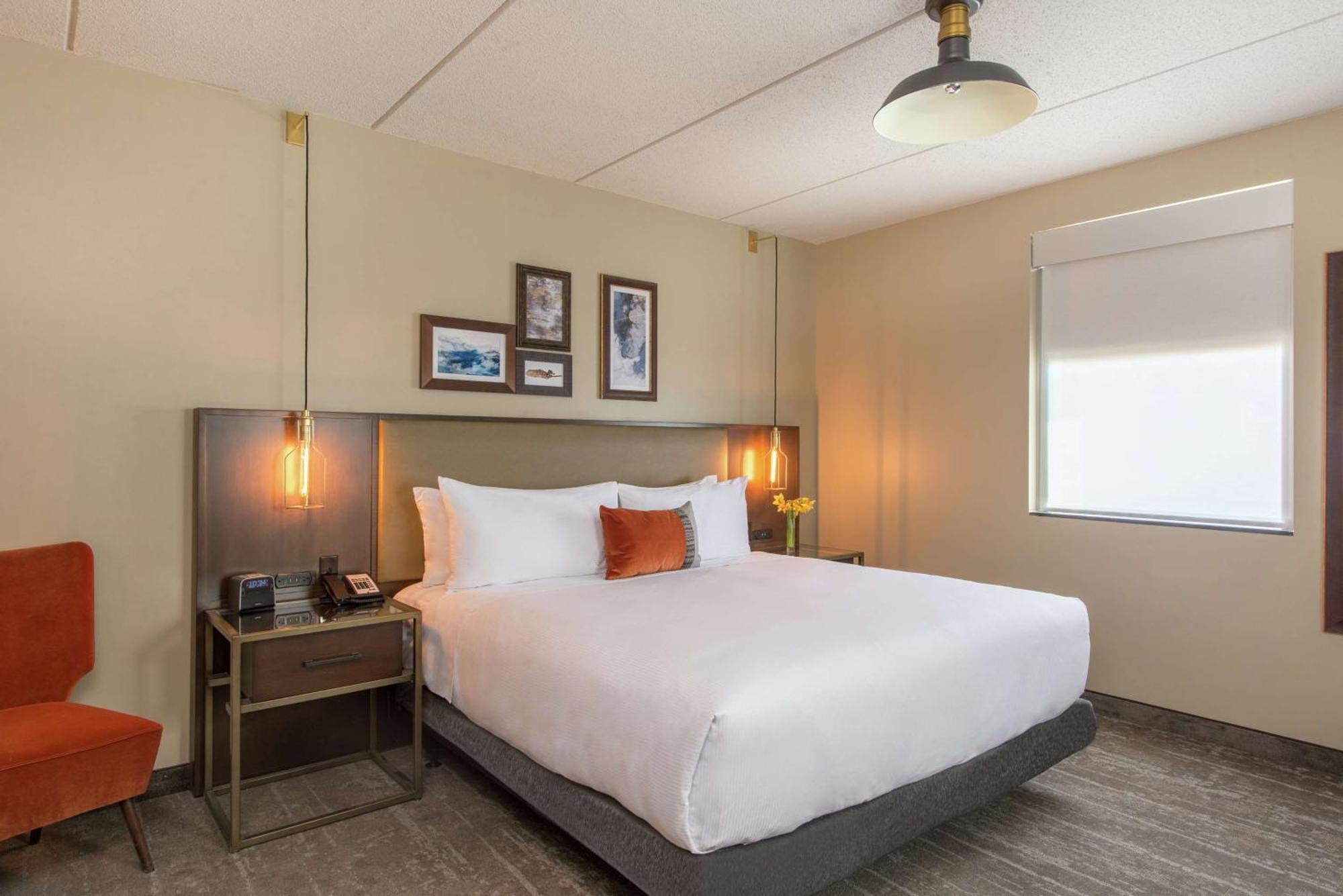 Hotel Saranac, Curio Collection By Hilton