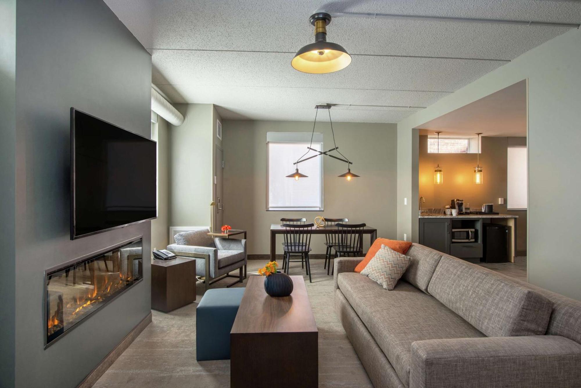 Hotel Saranac, Curio Collection By Hilton Saranac Lake
